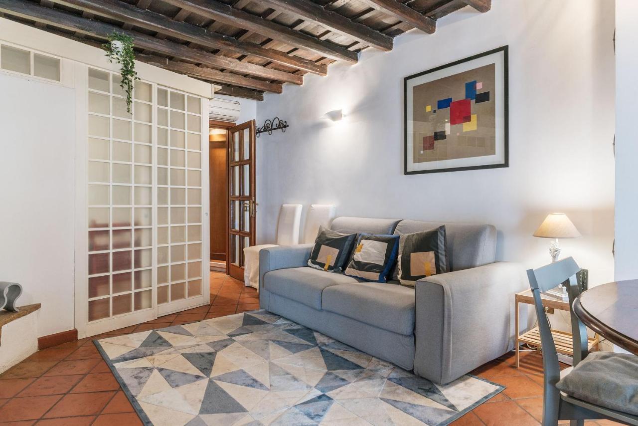 Stylish Flat Domus Aurea Apartment Rome Bagian luar foto