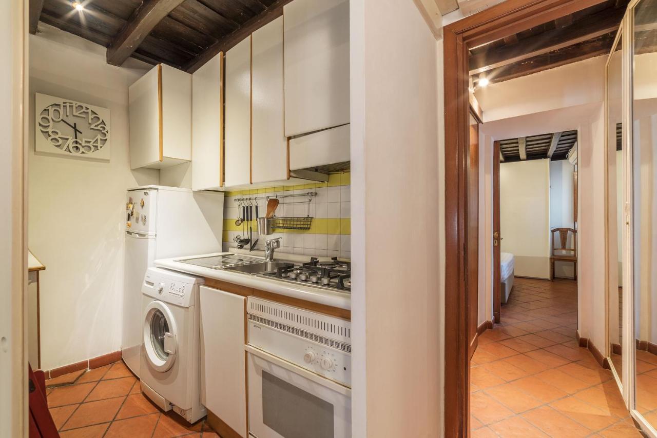 Stylish Flat Domus Aurea Apartment Rome Bagian luar foto