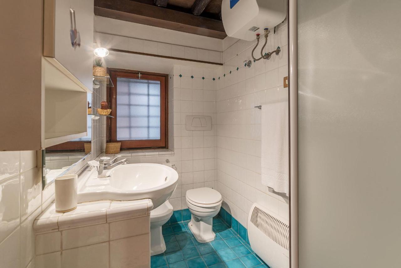 Stylish Flat Domus Aurea Apartment Rome Bagian luar foto